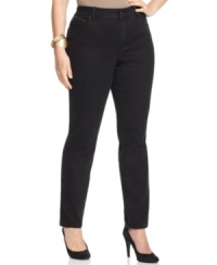 Elevate your casual look with  DKNY Jeans' plus size skinny jeans, finished by a sleek black wash.