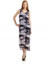 THE LOOKSleevelessAsymmetric waist tiesAllover abstract printDramatic slit at side hemPullover styleTHE FITAbout 53¾ from shoulder to hemTHE MATERIALPolyesterFully linedCARE & ORIGINDry cleanImportedModel shown is 5'10 (177cm) wearing US size Small.