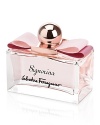 Signorina is a celebration of chic girls with an sophisticated and fresh scent signature. Elegant jasmine and the unexpected and delicate sweetness of pannacotta are blended together to create a refined and memorable fragrance.