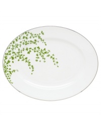 An instant classic from kate spade, this Gardner Street Green oval platter exudes contemporary elegance. Green stems of foliage flourish on fine white bone china, creating a stylized two-tone floral motif to freshen up your table.