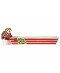 Gather family and friends around the table and admire this whimsical Fitz and Floyd cracker tray. Festive stripes and a playful snowman get everyone in the spirit.