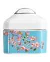 An inspiration, Cru's Madison sugar bowl is designed and named for Madison Arnold, who dreamed of seeing New York but succumbed to leukemia at age 14. Lush cherry blossoms evoke springtime in Madison Square Park and complement Lauderdale dinnerware, too.