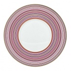 Inspired by Milleraies, Raynaud's spearhead tableware set, Attraction boasts a freer, more modern design with alternating narrow and wide stripes. It will embellish any table with its shades of pink and red, enhanced with mauve and orange and underscored subtle shades of green and brown.