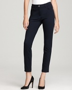 These BASLER slim pants offer the comfort of leggings with the austerity of trousers to give you the best of both worlds. Wear this versatile pair to the office with a satin blouse or to the movies on the weekend with a soft sweater.