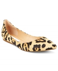 Put your money where your style is, and indulge in the cuteness of Steve Madden's Vegas flats.