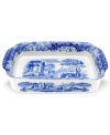 A charming rendition of the Italian countryside, the Blue Italian pattern is a beloved classic in tableware. This beautiful handled casserole features the famous blue and white design framed by an Imari border, inspired by Chinese porcelain. 15 x 12.