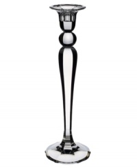 The light of your living room. With a curvaceous shape and sheer facets to reflect a gently flickering flame, this crystal candlestick is simply elegant in any decor. From Villeroy & Boch.