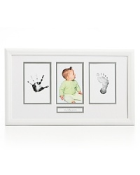 A great gift idea, the Babyprints Desktop Frame is a kit that allows parents to create an actual impression of a baby's hand and foot, alongside a special picture.