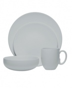 With a powdery matte finish and clean modern shapes, the Naturals place settings from designer Vera Wang brings minimalism to the table with chic style. In a serene shade of gray to complement sleek, casual settings.