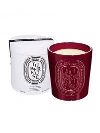 Diptyque teamed up with Virebent, a well-known porcelain manufacturer established in 1924, to make its indoor and outdoor scented candle. Made exclusively by hand, this 5-wick Tubereuse scented candle (51.2 oz.) recalls the dusk and the heady fragrance of this intoxicating, beguiling flower deploying its captivating sensuality. Made in France. 