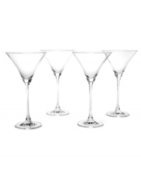 Whether shaken or stirred, serve classic cocktails with the clean, classic style of Tuscany Classics martini glasses. Coordinates with other pieces in the Lenox glassware collection.