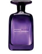 Every element of this ultra-sophisticated limited edition has been enhanced to dress the original Eau de Parfum in couture: Vibrating and colorful top notes have been added to the fragrance, the bottle is dressed up with one absolute color purple - and the outer packaging has a wink at Narciso Rodriguez fashion collages. 