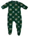 It's never too early to show team support. Suit your smallest fan up in this fun Green Bay Packers footed coverall from Outerstuff.