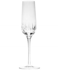 Lend chic sophistication to special occasions with the Soho Brilliance flute. Deep vertical cuts enhance an already-dazzling crystal stemware collection from Reed & Barton.