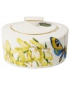 An exotic beauty, the Amazonia sugar bowl brings a room to life with flora and fauna from the rainforest. Luscious color and sumptuous gold accents adorn the premium bone china of Villeroy & Boch.