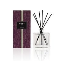 Aromatic and decorative, NEST's reed diffuser is crafted from the highest quality, alcohol-free fragrance oils, releasing the intoxicating scent of Anjou pair infused with the essence wasabi slowly and evenly into the air for approximately 90 days.