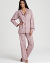 40 Winks improves on a classic style with soft, stretchy fabric and a pink-and-brown houndstooth print.