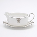 Vera Wang, in collaboration with Wedgwood, has designed a tableware collection full of understated elegance, classic beauty that embraces the ultra chic, sophisticated style that Vera is known for. Imperial Scroll features a graceful platinum scroll adornment that brings to mind ancient royal artwork.