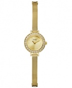 Always elegant, this slender timepiece by GUESS finishes your complete look.