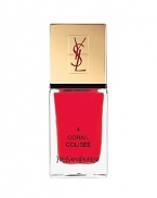 Yves Saint Laurent introduces the new line of La Laque Couture. Its vibrant collection make every woman couture to the fingertips. New formula offers extreme shine and care for nails.