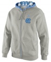 Show the North Carolina Tar Heels you're proud of them in this hoodie by Nike.