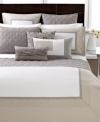 Unwind with bedding that looks modern, but feels like classic Hotel Collection. This 400-thread count pima cotton duvet cover with wrinkle resistant finish provides 5-star elegance. Zipper closure.