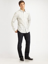 A slim-fit cotton style with a narrow point collar and cuffs.Button frontLong sleevesCottonDry cleanImported