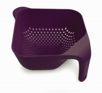 Joseph Joseph Large Square Colander, Eggplant