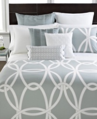 Find comfort in contemporary style! This Hotel Collection Modern Rib Matelasse coverlet features a solid landscape of sophisticated ribbed patterns that evoke 5-star luxury.