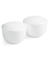 Set 5-star standards for your table with sleek salt and pepper shakers from Hotel Collection. Balancing a delicate look and exceptional durability, the translucent Bone China collection of dinnerware and dishes is designed to cater virtually any occasion.