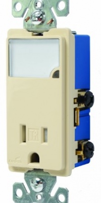 Cooper Wiring Devices TR7735V-BOX 3-Wire Receptacle Combo Nightlight with Tamper Resistant 2-Pole, Ivory