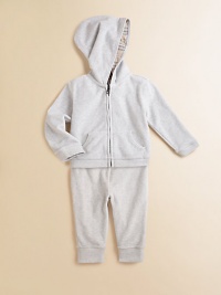 This rich velour two-piece set comprised of a hoodie and jogging pants, makes a great outfit for playtime.Attached hood with classic check liningZip-front styleFront kangaroo pocketMatching pants with elastic waistCottonMachine washImported