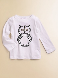 A wide-eyed owl gazes intently and sweetly from a soft cotton tee, ready for stylish days of play.Crew necklineShoulder buttonsLong sleevesBurberry Baby logo screeend at backCottonMachine washImported