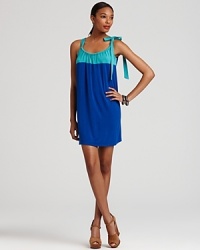 This Michael Stars color-block dress makes summer dressing easy with a silhouette that's as stylish as it is lightweight.