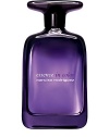 Every element of this ultra-sophisticated limited edition has been enhanced to dress the original Eau de Parfum in couture: Vibrating and colorful top notes have been added to the fragrance, the bottle is dressed up with one absolute color purple - and the outer packaging has a wink at Narciso Rodriguez fashion collages. 