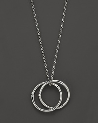 A classic interlinking design lends a timeless look to John Hardy's Bamboo link pendant necklace.