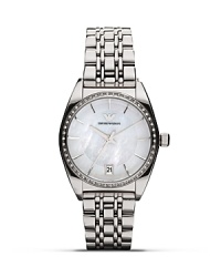 Give into the glitz with this silver-plated watch from Emporio Armani, boasting a Mother-of-Pearl dial. This striking accessory ensures you always have a statement piece up your sleeve.