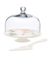 The whimsical butterflies and blooms of Butterfly Meadow dinnerware grace this charming cake stand, an irresistible way to serve your sweetest confections. With accompanying server and glass dome to keep dessert fresh. From Lenox's serveware collection.