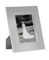 Absolutely timeless, the silver-plated Lismore Bead picture frame recalls special memories in quintessential Waterford style. With delicate beaded detail at inner edge. (Clearance)