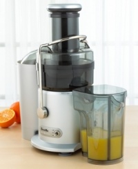 Enjoy fresh juice in seconds -- just choose a fruit and drop it in this powerful, commercial quality extractor. The extra wide feed tube accommodates whole fruits like apples and pears -- there's no need to pre-cut any ingredients -- and two speed settings adjust for everything from carrots to delicate berries for optimum results. Model JE98XL.