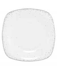 Forecast modern whimsy at meal time with the Silver Mist square plates from Lenox Lifestyle dinnerware. The dishes in this collection--like this salad plate--feature shimmering droplets that trickle in from the platinum-banded edge of bright white bone china. (Clearance)