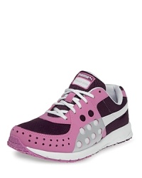 Lightweight, durable and with plenty of cushioning, it will keep your little runner going strong all day long.