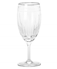 A stemware collection of utter sophistication. Designed in multi-faceted, full lead crystal with delicately tapered stems and polished platinum rims.