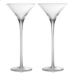 William Yeoward's Lillian Tall Martini glasses evoke the style and glamour of the 1920s and 1930s when the new experience of cocktails and jazz was all the rage.