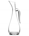 Inspired by Italy's famous wine country, the elegant Tuscany pitcher from Lenox features simply luminous crystal with a modern silhouette and wide spout. A timeless choice for any meal, any setting.