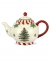 Christmas couldn't be sweeter with Spode's Christmas Tree Peppermint teapot. An iconic holiday favorite trimmed with candy stripes and sculpted holly accents makes already-delicious tea time treats especially irresistible.