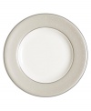 Start out any dinner in style with this fine china bread and butter plate. From innovative designer Monique Lhullier, it features a pearlescent border with glossy raised dots and a fine stitch-like pattern.