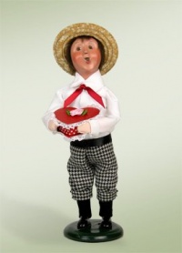 Byers' Choice Valentine Boy 2013 (413B)