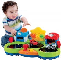 Fisher-Price Chase & Race Town