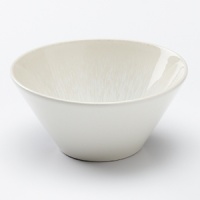 Vuelta White Pearl by Jars is a contemporary white collection featuring the company's signature crackled texture and glass-like glaze over a ceramic body. Jars is now in its fourth-generation of family leaders whose mission is to create unique, modern dinnerware to suit current lifestyles.